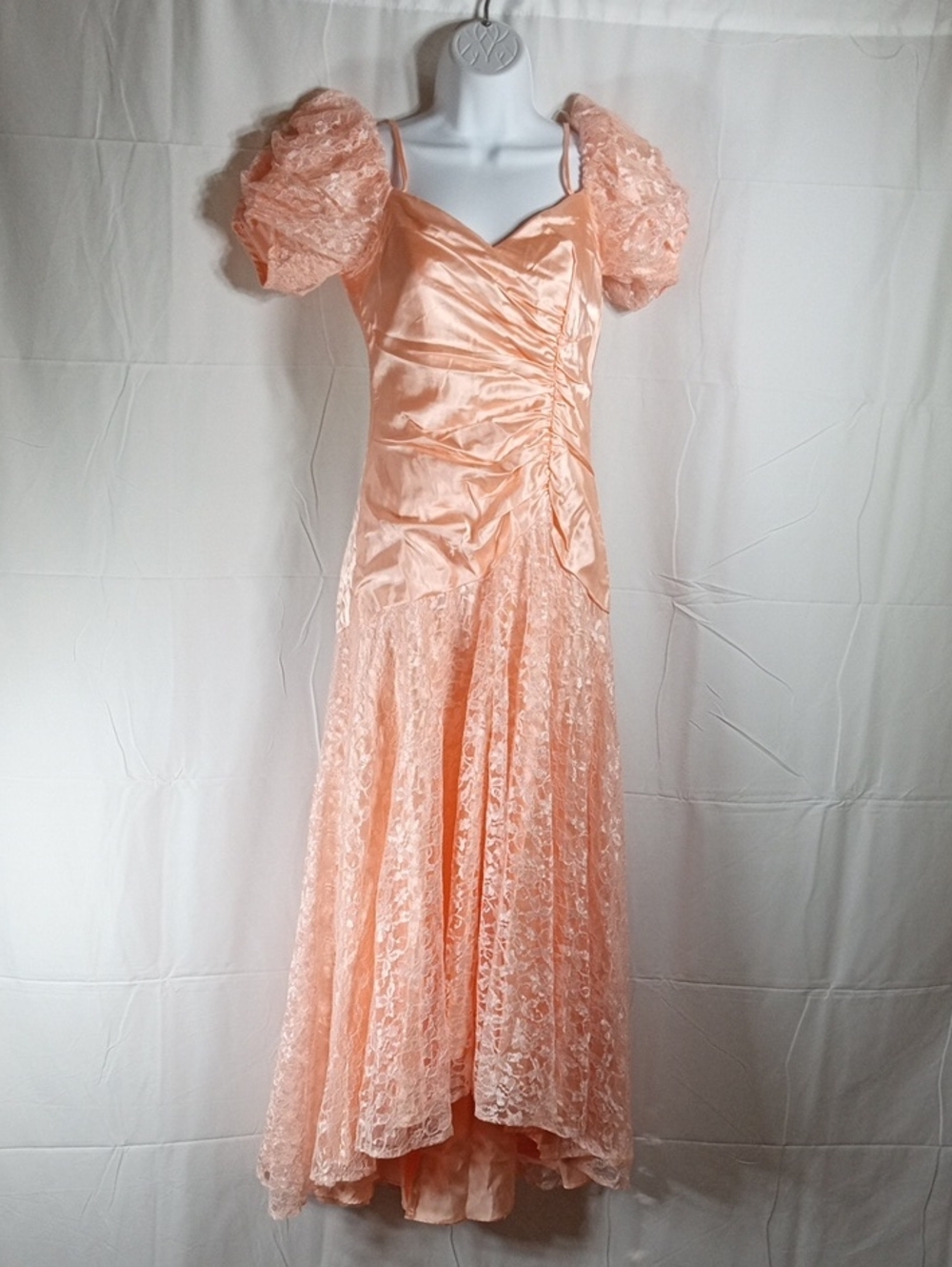 Vintage Peach Lace Puff-Sleeve Evening Dress Size 7-8 USA Union